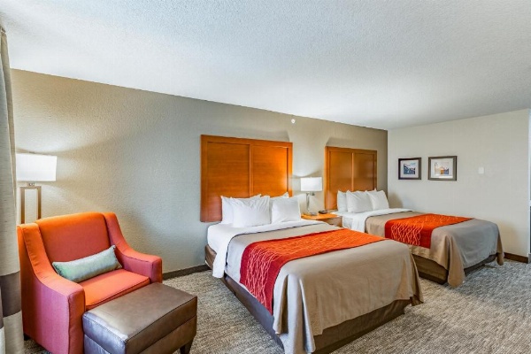 Comfort Inn Altoona-Des Moines image 12
