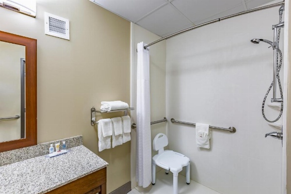 Comfort Inn Altoona-Des Moines image 14